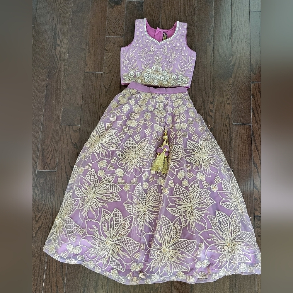 Girls Light lilac/Purple lehenga - 7-8 years